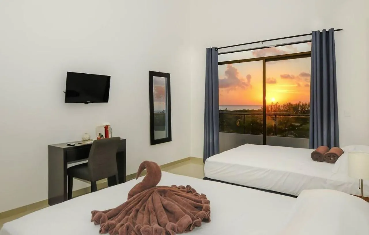 Coral Beach Condo Playa del Carmen Messico