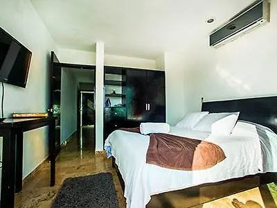 Coral Beach Condo Playa del Carmen Aparthotel